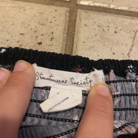 Streetwear Society Black Floral Smocked Off-the-Shoulder Crop Top - Size M - Picture 3 of 6